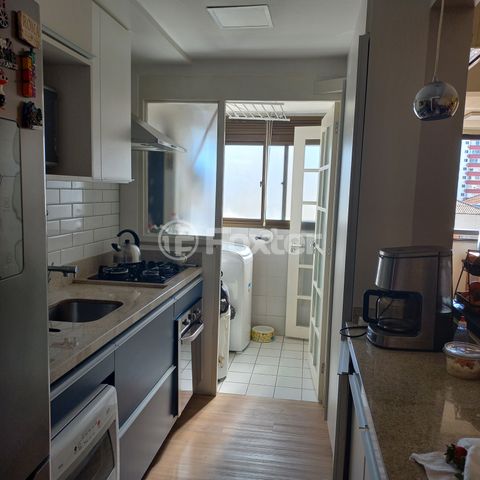 Image 5 - 929067