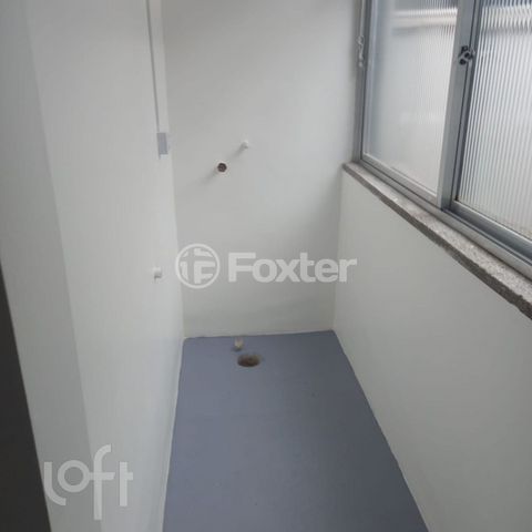 Image 4 - 929123