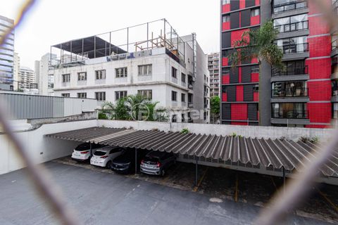 Image 5 - 929147