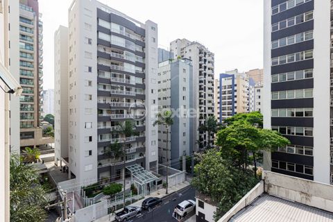 Image 16 - 929236