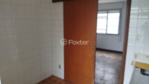 Image 7 - 929251