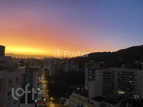 Image 16 - 929303