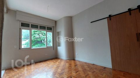Image 8 - 929324