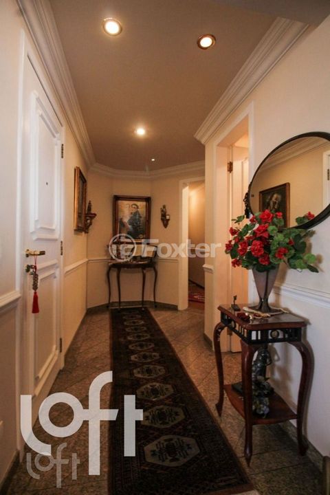 Image 7 - 929340