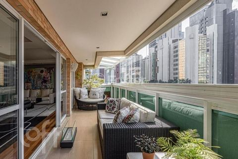 Image 4 - 929341