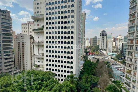 Image 15 - 929347