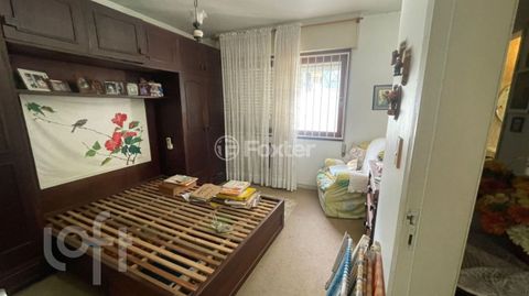 Image 4 - 929358