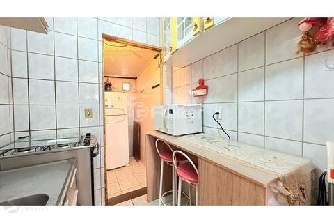 Image 4 - 929386