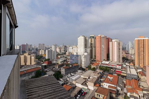 Image 11 - 929391