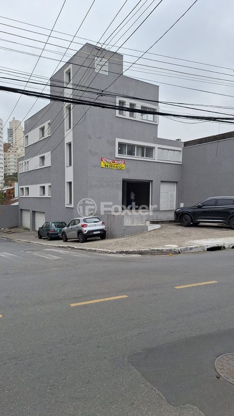 Image 9 - 929399