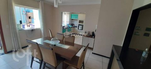 Image 3 - 929417