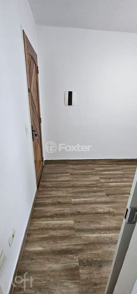 Image 7 - 929418