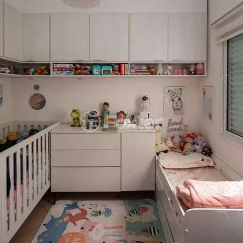 Image 7 - 929424
