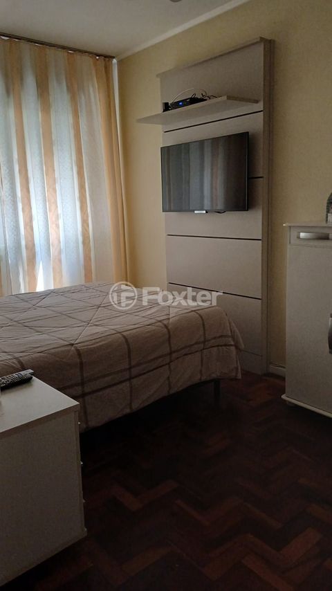 Image 7 - 929426