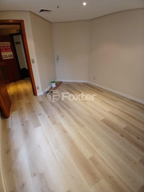 Image 1 - 929451