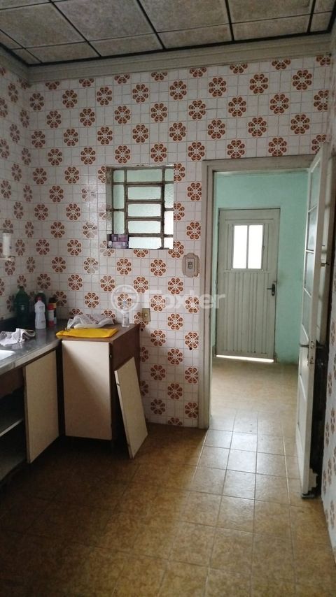 Image 13 - 929458