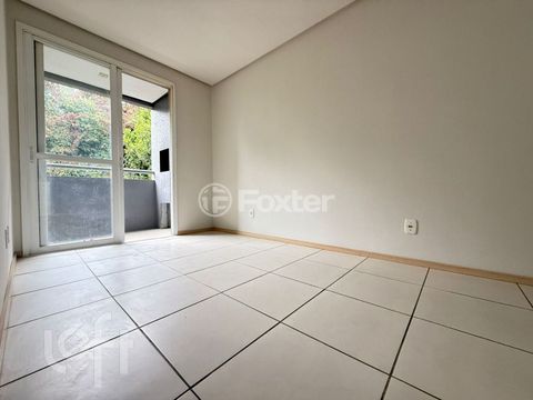 Image 6 - 929496