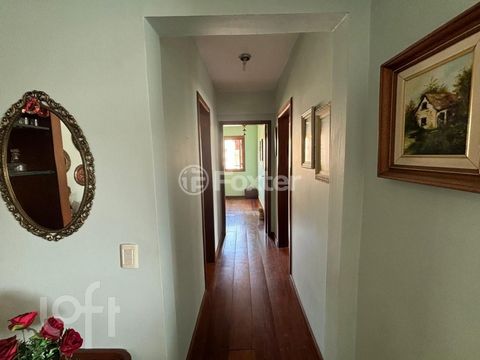 Image 4 - 929502