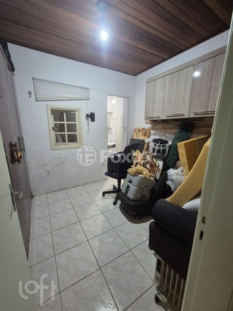 Image 10 - 929503