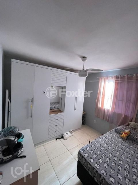 Image 4 - 929504