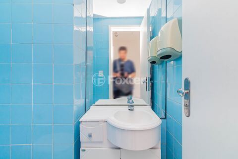 Image 7 - 929527