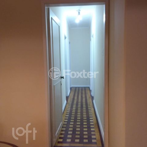 Image 7 - 929570