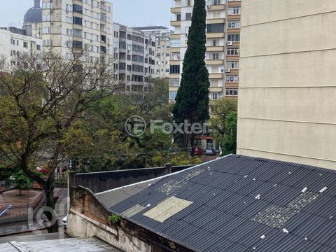 Image 8 - 929585