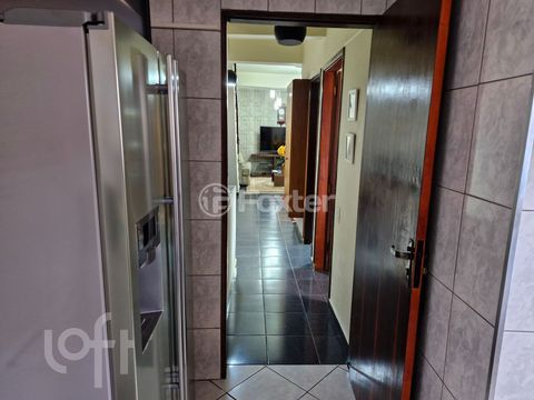 Image 9 - 929589