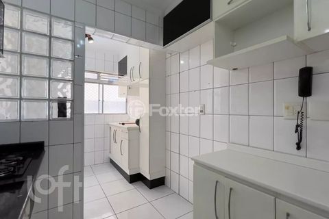 Image 7 - 929590