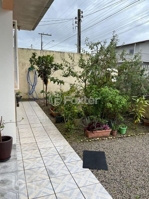 Image 1 - 929599