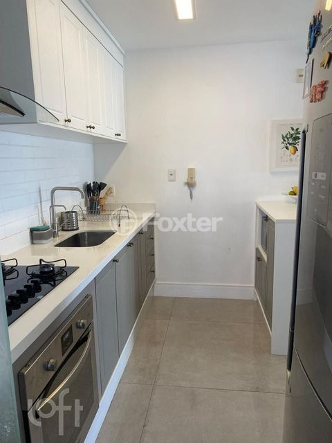 Image 7 - 929604