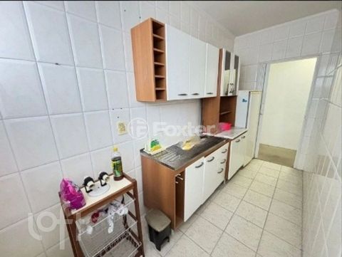 Image 7 - 929649
