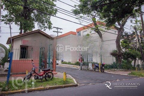 Image 17 - 929660