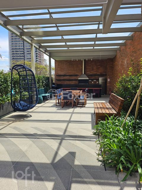 Image 7 - 929662