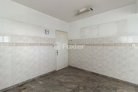 Image 19 - 929697