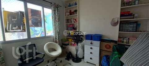 Image 10 - 929731