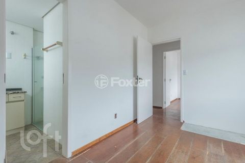 Image 3 - 929732