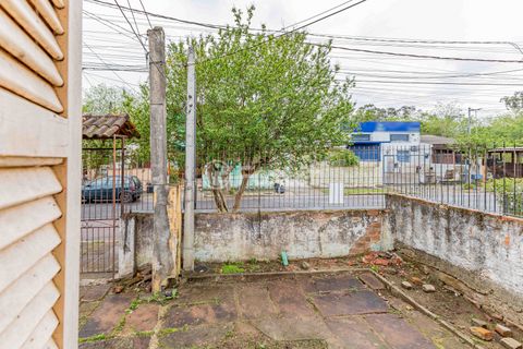 Image 17 - 929749