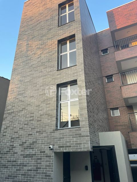 Image 0 - 929786