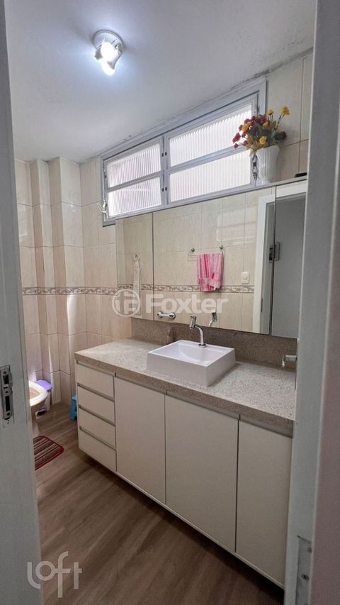 Image 3 - 929787