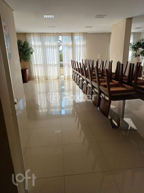 Image 13 - 929796