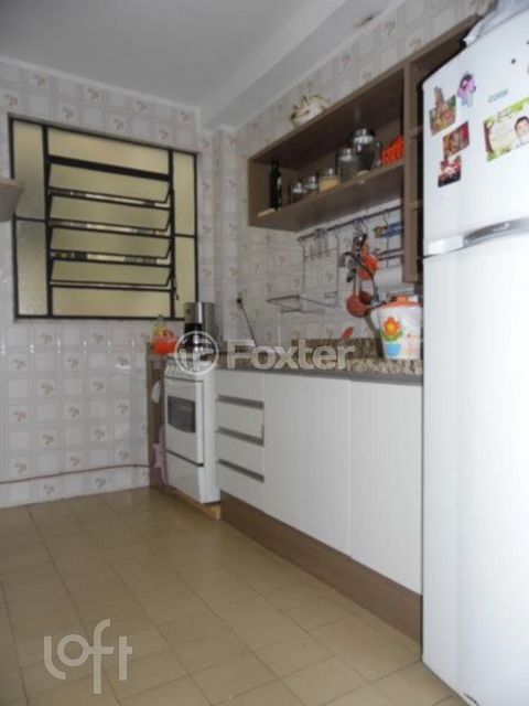 Image 7 - 929799