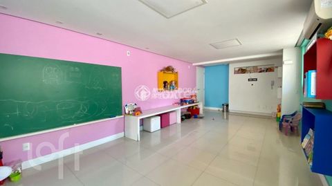 Image 11 - 929801