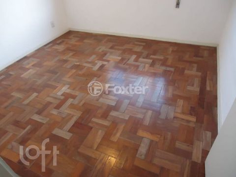 Image 7 - 929811