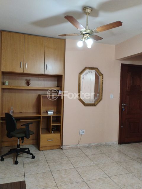 Image 3 - 929820