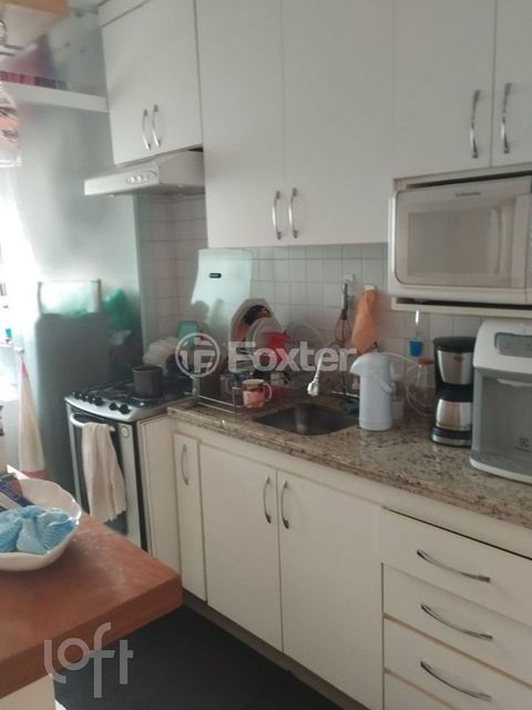 Image 4 - 929823