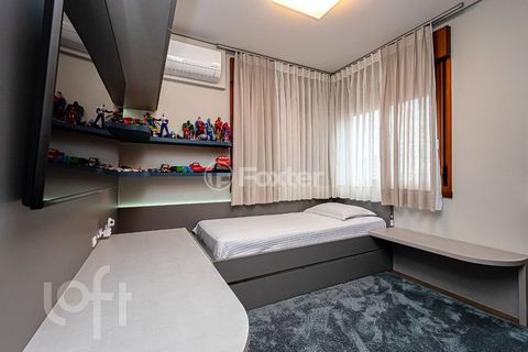 Image 19 - 929834