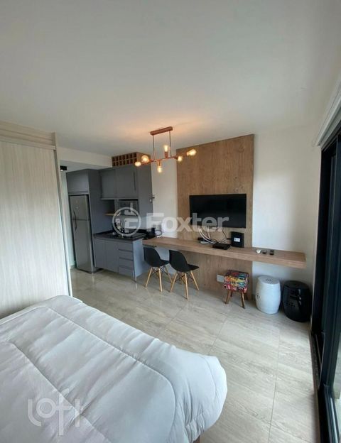 Image 6 - 929844