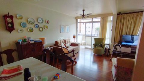 Image 3 - 929853