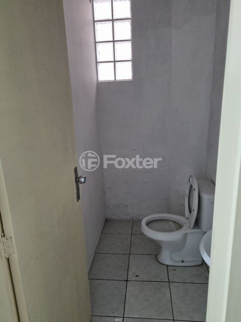Image 4 - 929868